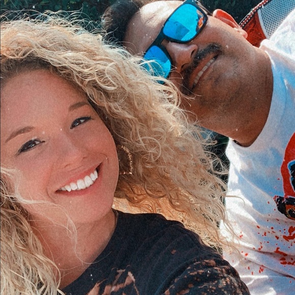 Meet your Posher, Brittany - Picture 4 of 5